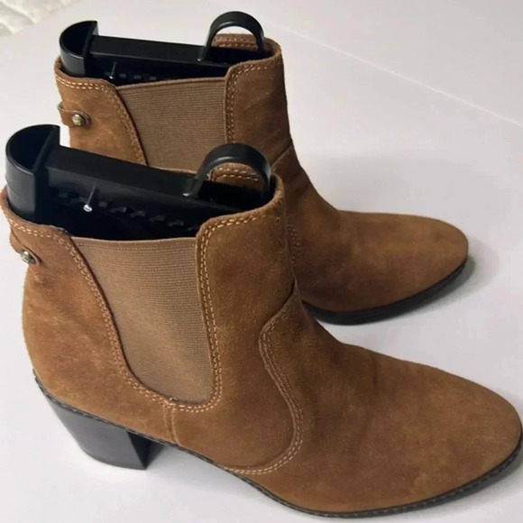 Anne Klein leather pull on boots brown and size 8.5 - Picture 1 of 8